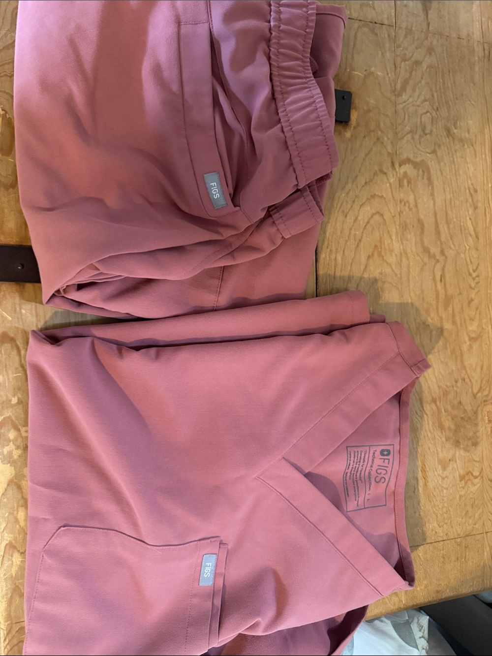 Figs Mauve Pink V-Neck Scrub Top and Drawstring Pants